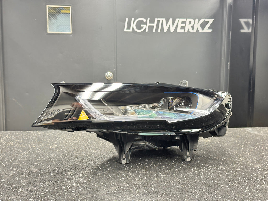 BMW i8 2014-2020 Headlight Lens Replacement Service