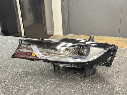 BMW i8 2014-2020 Headlight Lens Replacement Service