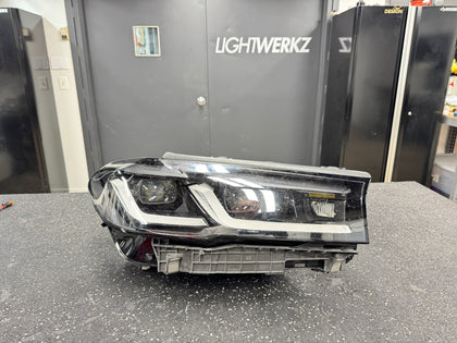 BMW 21-23 5-Series M5 F90 G30 G31 G38 LCI Headlight Lens Replacement Service