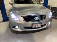 08-13 Infiniti G37 Sedan Headlight Lens Replacement Service