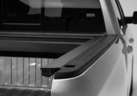 Roll-N-Lock 17-19 Ford F-250/F-350 Super Duty 80-3/8in E-Series Retractable Tonneau Cover