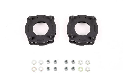 Fabtech 2022 Toyota Tundra 1.5in Leveling Kit - Front Spacers and Hardware